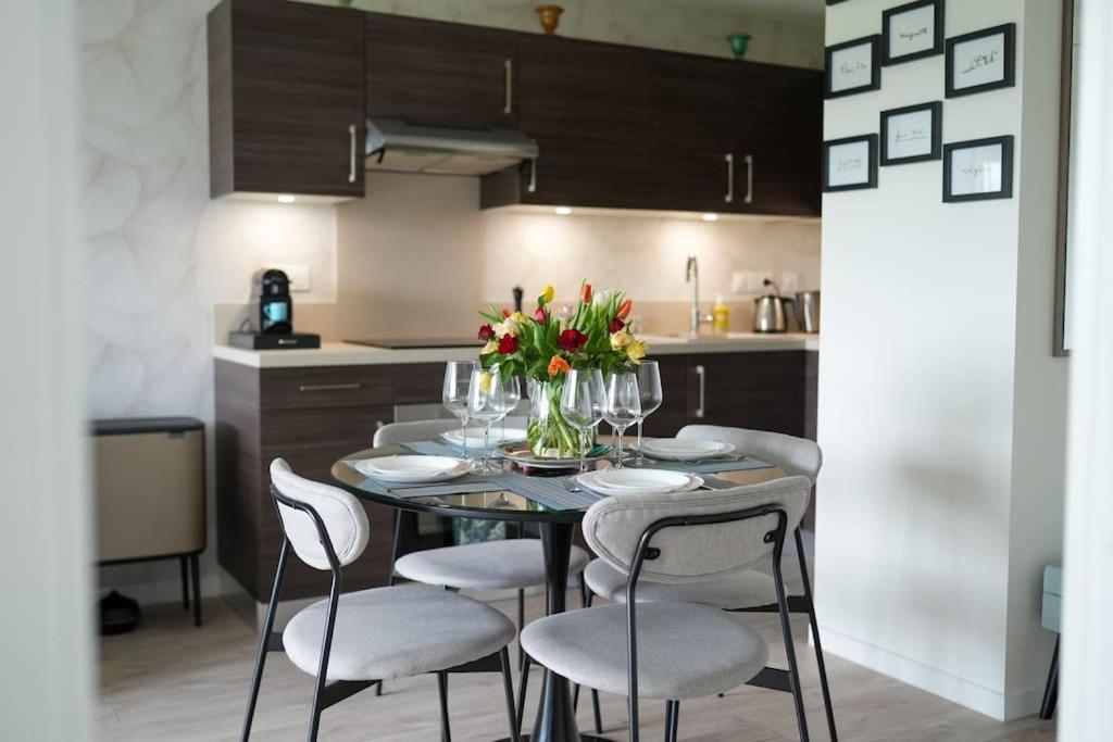 Le Saint Val 004, Appart. Neuf, Jardin, Parking المظهر الخارجي الصورة